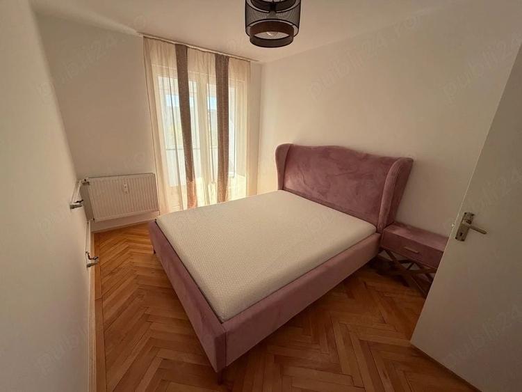 Apartament cu 3 camere semidecomandat, mobilat în Pajura