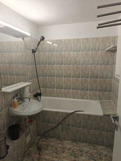 Apartament cu 2 camere semidecomandat în Baicului