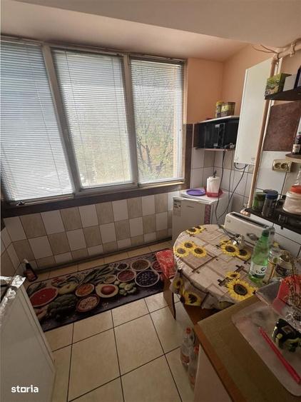 Decomandat la etajul 2 in bloc anvelopat cu centrala proprie - 5
