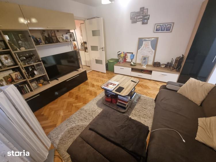 Apartament cu 2 camere în Piața Centrală