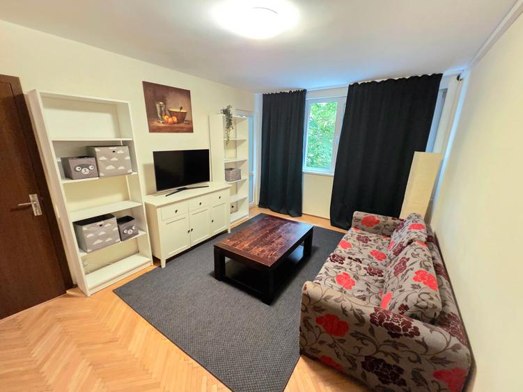 Apartament cu 2 camere semidecomandat în Dristor