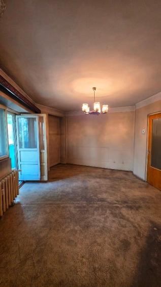 Apartament cu 2 camere decomandat în Titulescu