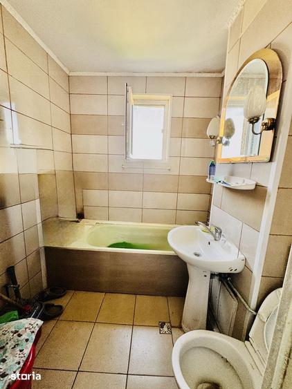 Apartament cu 4 camere decomandat în Central