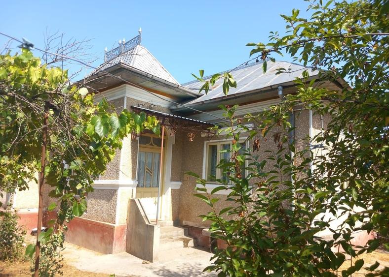 Casă cu 3 camere în Măciuca