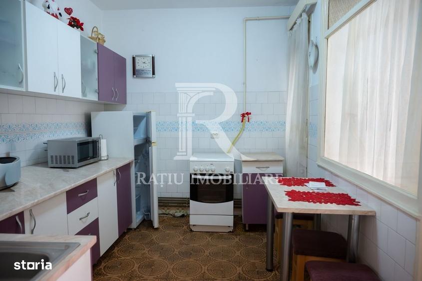 Apartament cu 4 camere în Ultracentral