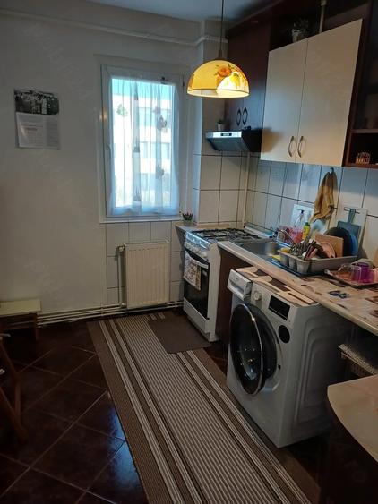 Apartament cu 2 camere semidecomandat în Astra