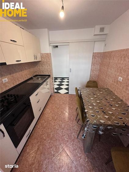 Apartament cu 3 camere decomandat în Dacia