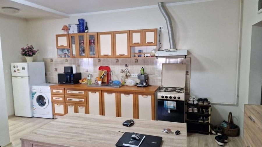 Apartament cu 2 camere decomandat în Dumbrăvița