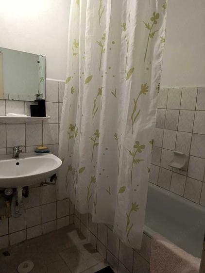 Garsonieră decomandată în Păcii