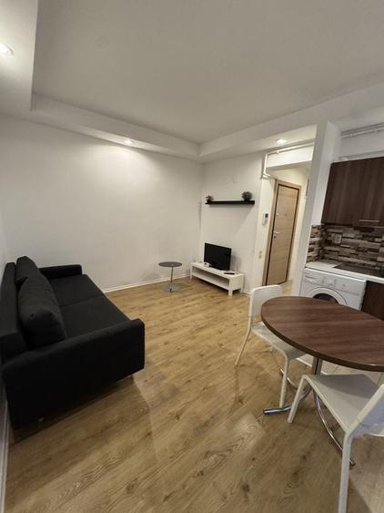 Apartament cu 2 camere decomandat în Tunari