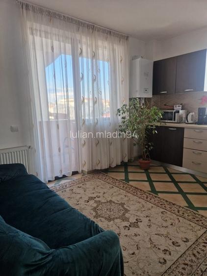 Inchiriez apartament