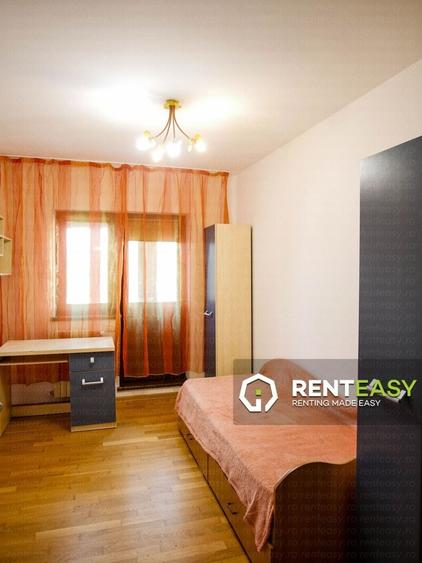 Apartament cu 3 camere în Podul de Fier
