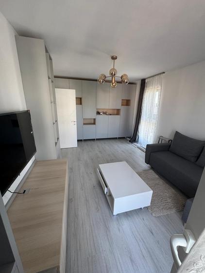 Apartament cu 3 camere decomandat în 1 Decembrie 1918
