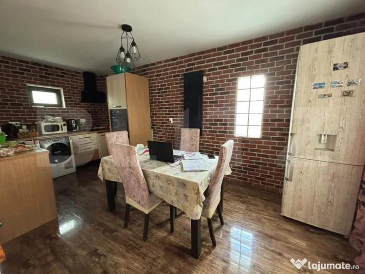 Casă cu 3 camere cu Teren 938 Mp în Mânăstioara
