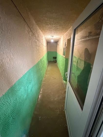 Casă individuală cu 3 camere cu Canalizare în Central