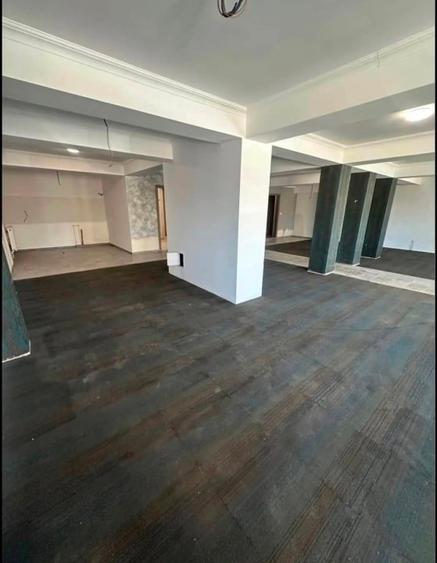 Spațiu comercial, de 155 mp, în Rediu