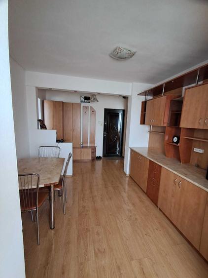 Apartament cu 2 camere decomandat în Rogerius