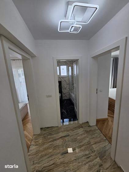 Apartament cu 3 camere decomandat în Dâmbul Rotund