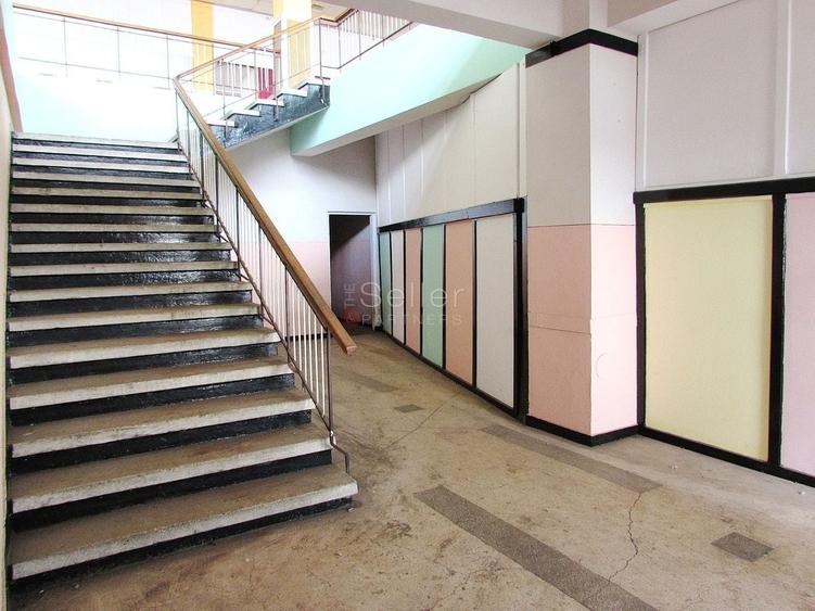 Spațiu comercial, de 2,076 mp, în Ghimbav Livadă