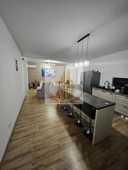 Duplex cu 4 camere cu Canalizare în Dumbrăvița
