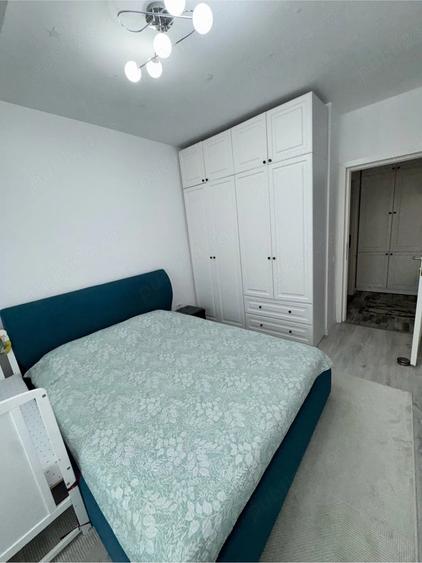 Apartament cu 2 camere decomandat în Est