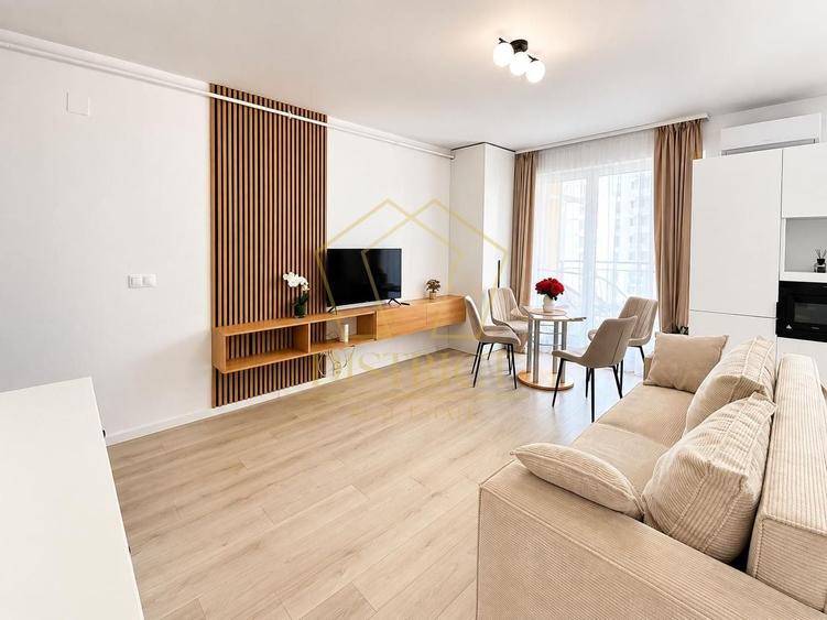 Apartament cu 3 camere decomandat, mobilat în Lipovei