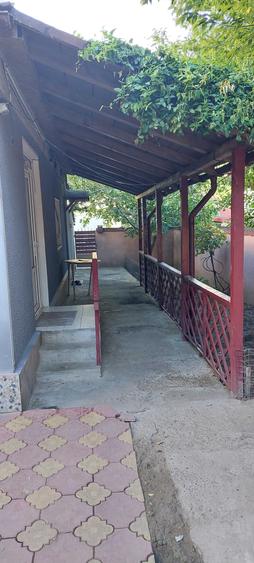 Casă cu 3 camere în Exterior Vest
