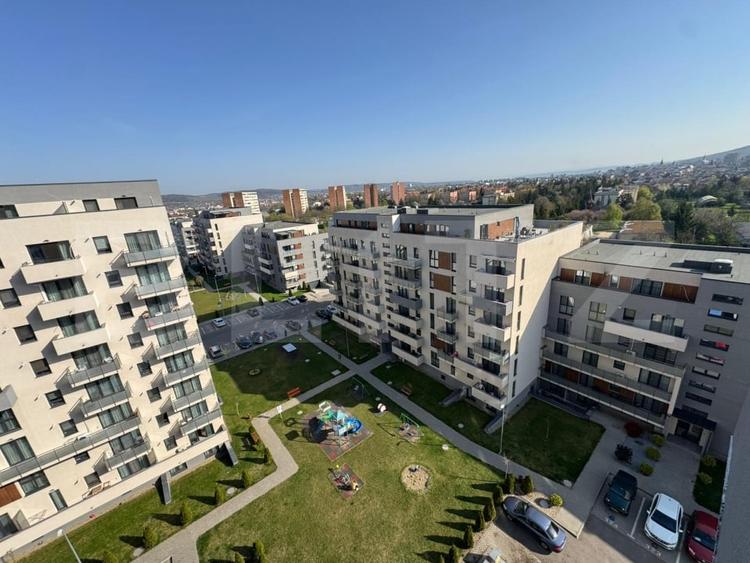 Apartament cu 2 camere decomandat în Libertății