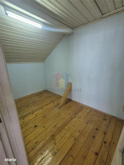 Casă cu 4 camere în Vărsătura