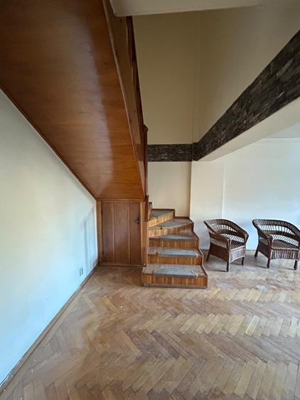 Apartament cu 3 camere decomandat în Călărași