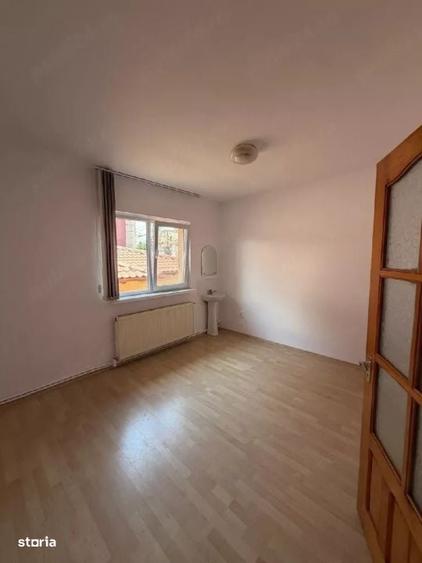 Spațiu comercial, de 110 mp, în Central