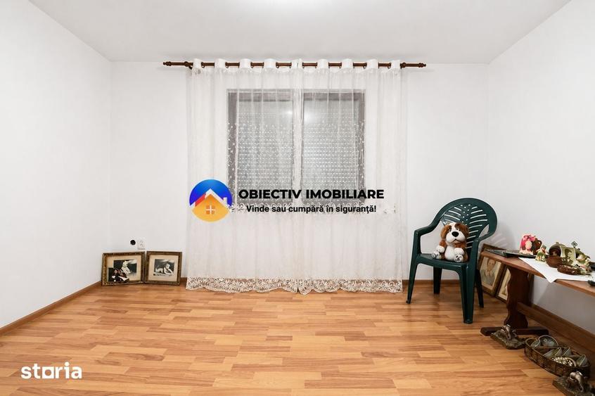 Casă cu 4 camere cu Teren 1043 Mp în Negrești