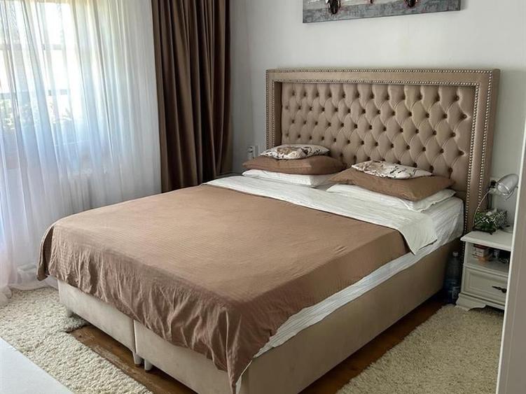 Apartament cu 4 camere decomandat în Burdujeni