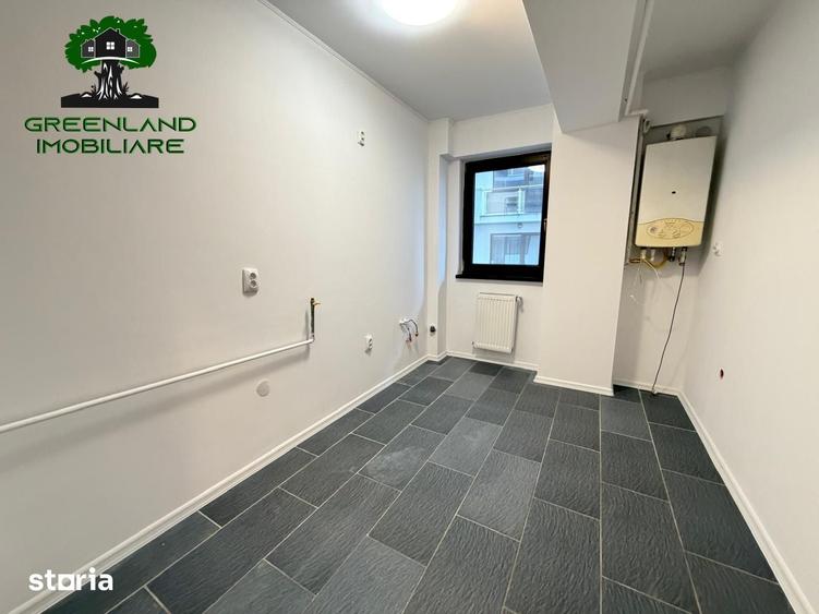 Apartament cu 2 camere decomandat în Podul de Fier