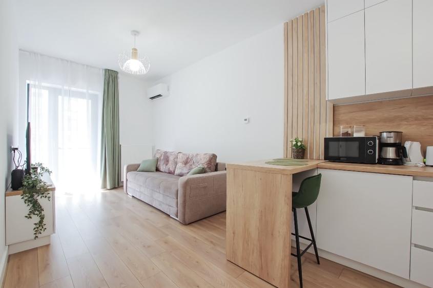 Apartament cu 2 camere semidecomandat, mobilat în Baza 3