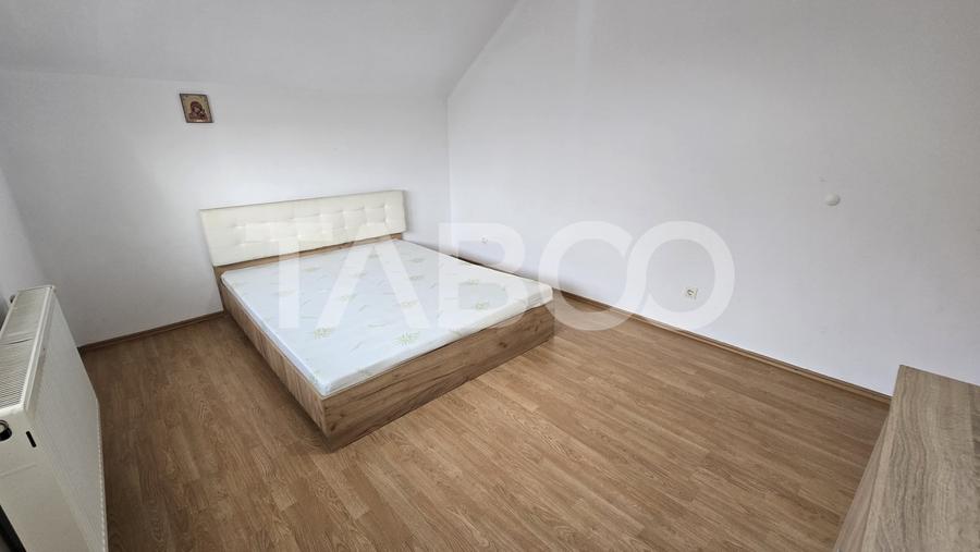 Duplex cu 3 camere cu Canalizare în Șura Mare