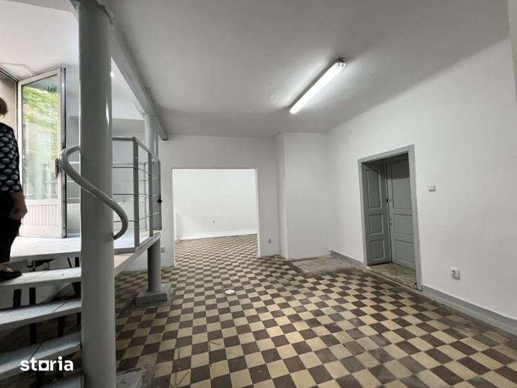 Spațiu comercial, de 125 mp, în Gruia