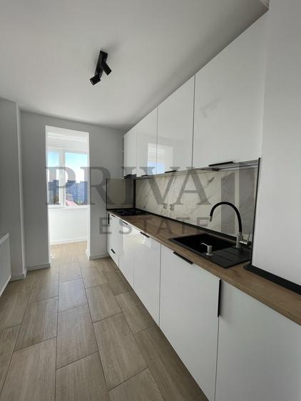Apartament cu 3 camere semidecomandat în Șagului