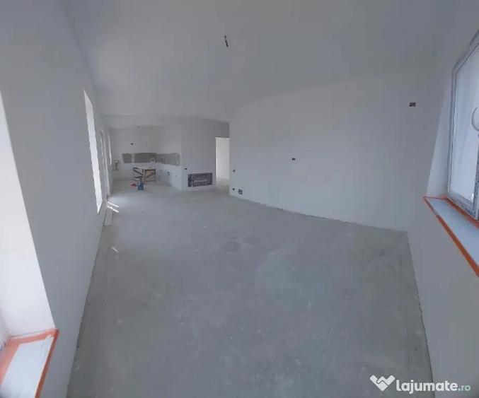 Casă cu 4 camere cu Teren 400 Mp în Vârteju