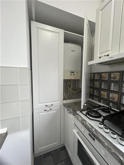 Apartament cu 2 camere decomandat, mobilat în Far