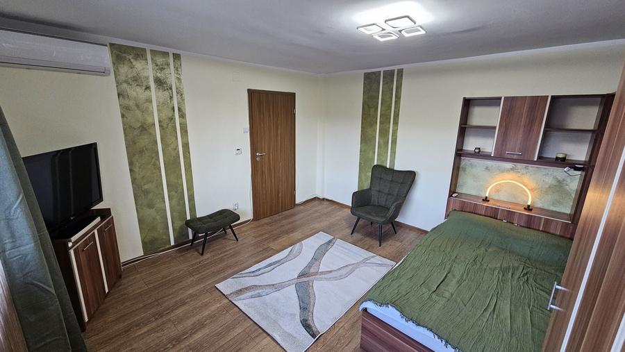 Garsonieră decomandată în Cetate