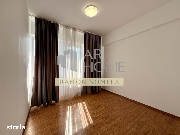 Apartament cu 3 camere decomandat în Ultracentral