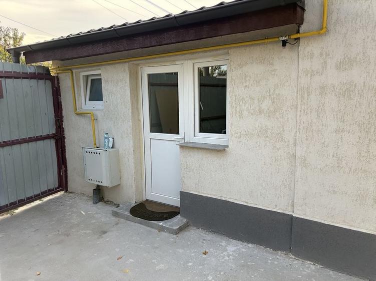 Casă cu 3 camere decomandat cu Teren 240 Mp în Nord