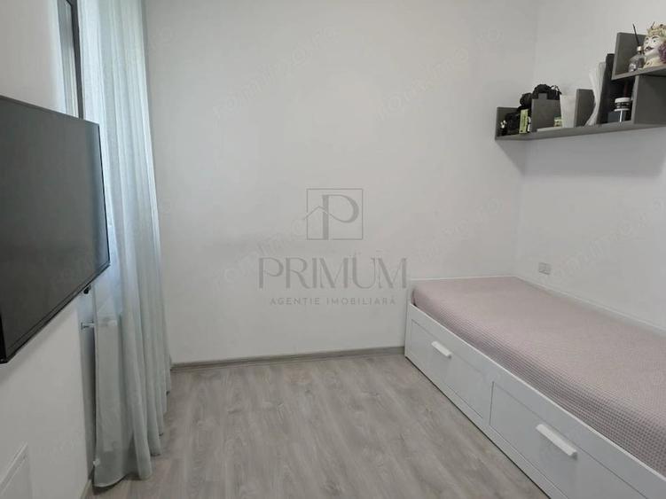 Apartament cu 4 camere semidecomandat în Giroc