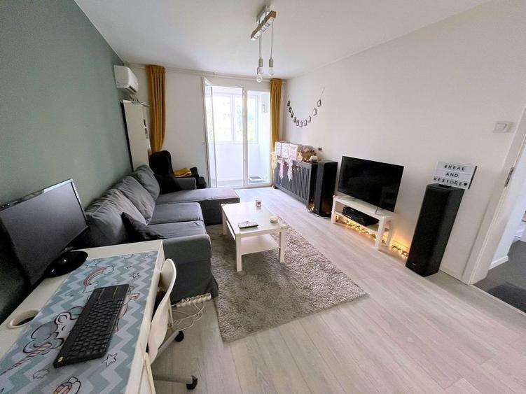 Apartament cu 3 camere decomandat în Dristor