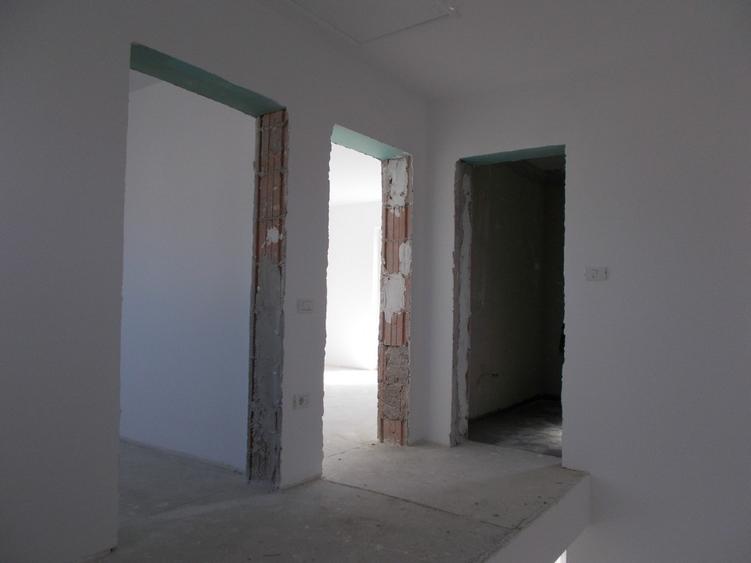 Duplex cu 4 camere cu Teren 287 Mp în Moșnița Nouă