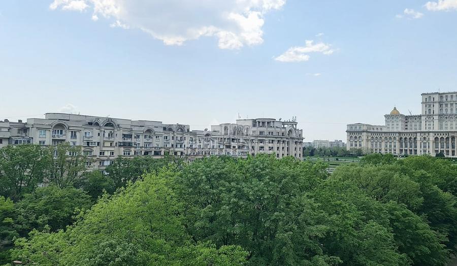 Apartament cu 3 camere decomandat, mobilat în Unirii