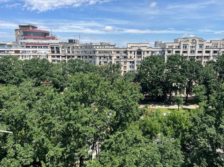 Apartament cu 3 camere decomandat, mobilat în Unirii