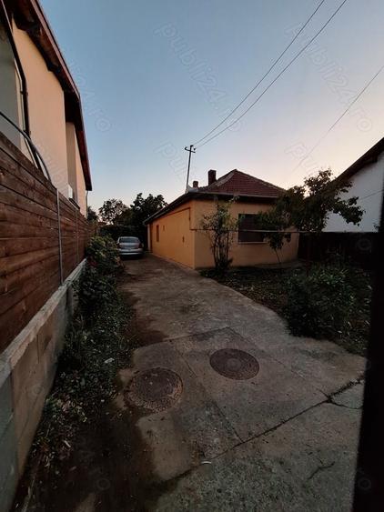 Casă cu 2 camere cu Teren 473 Mp în Titulescu