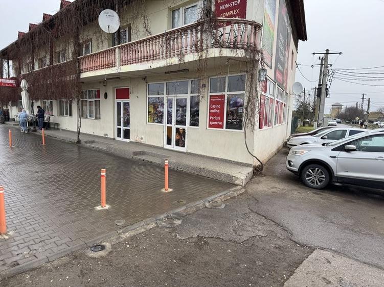 Spațiu comercial, de 100 mp, în Baia